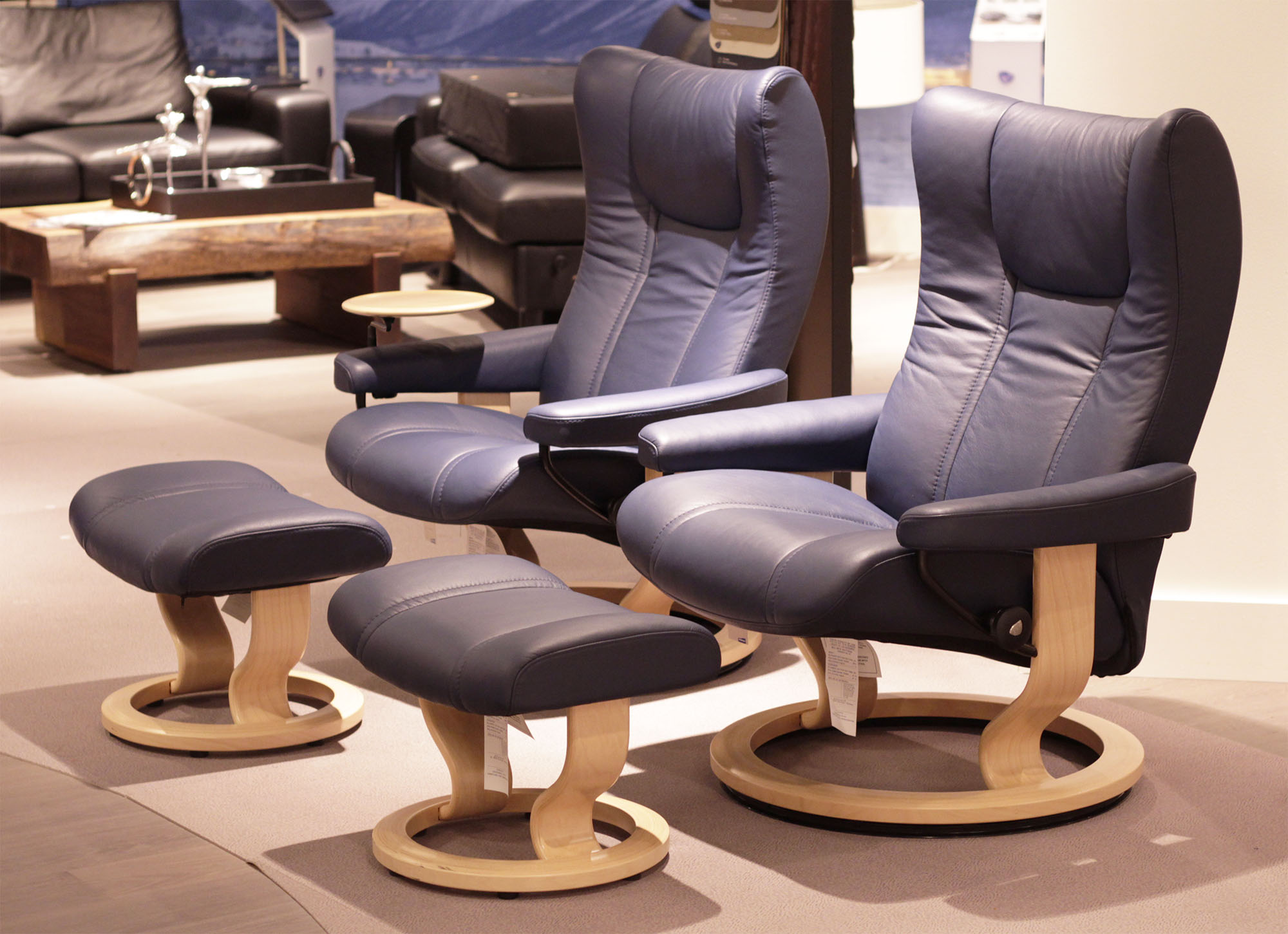 Ekornes Stressless. Кресло реклайнер Stressless Sky Lounge. Кресло реклайнер на двоих. Stressless кресло для кинотеатра.